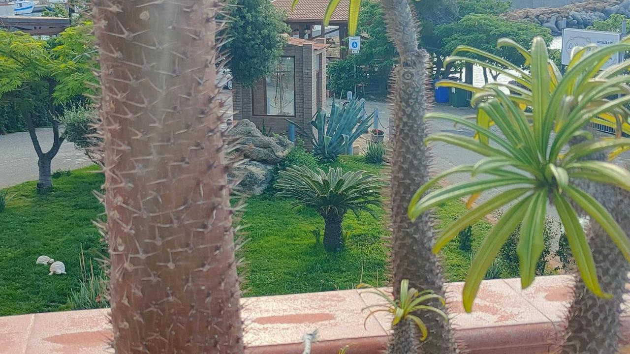 B&B "Raggio Di Sole" Le Castella  Kültér fotó